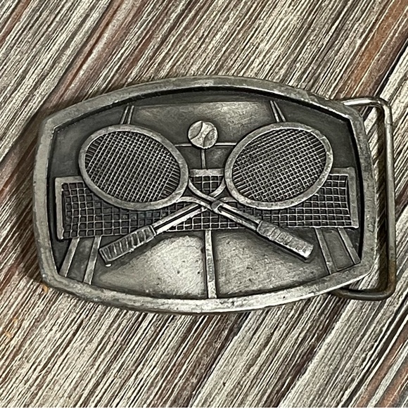 Indiana Metal Craft Pewter Crossing Tennis Rackets Belt Buckle 1977 Marked S98 - Picture 3 of 11